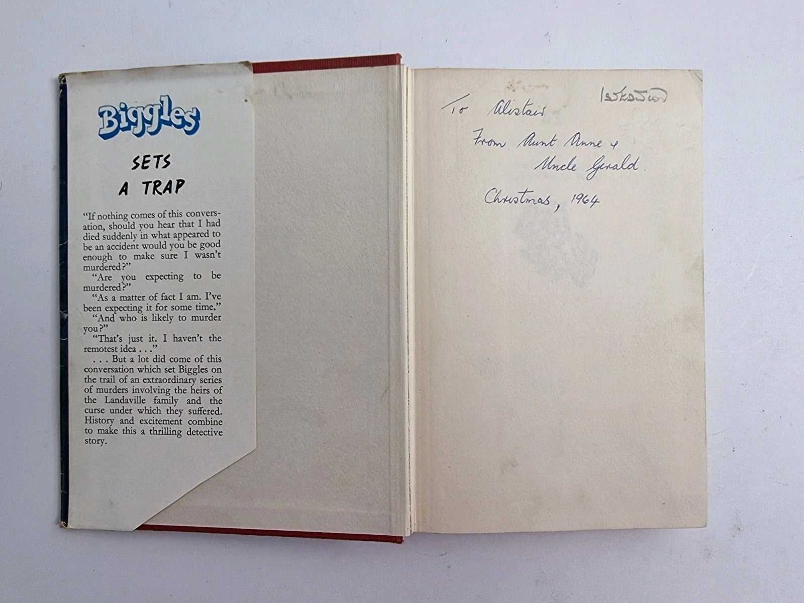 Biggles Sets a Trap, Captain W. E. Johns — First Edition