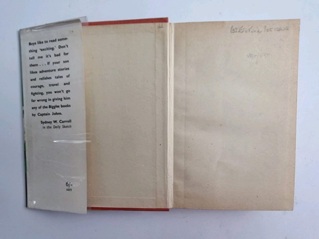 Biggles Hunts Big Game, Captain W.E. Johns — First Edition, FIRST Issue