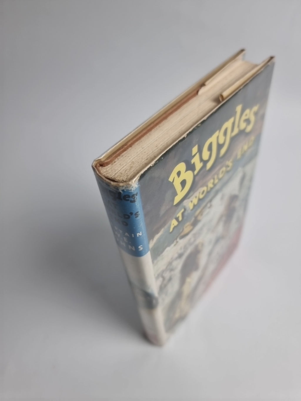 Biggles at World's End,  Captain W. E. Johns — First Edition