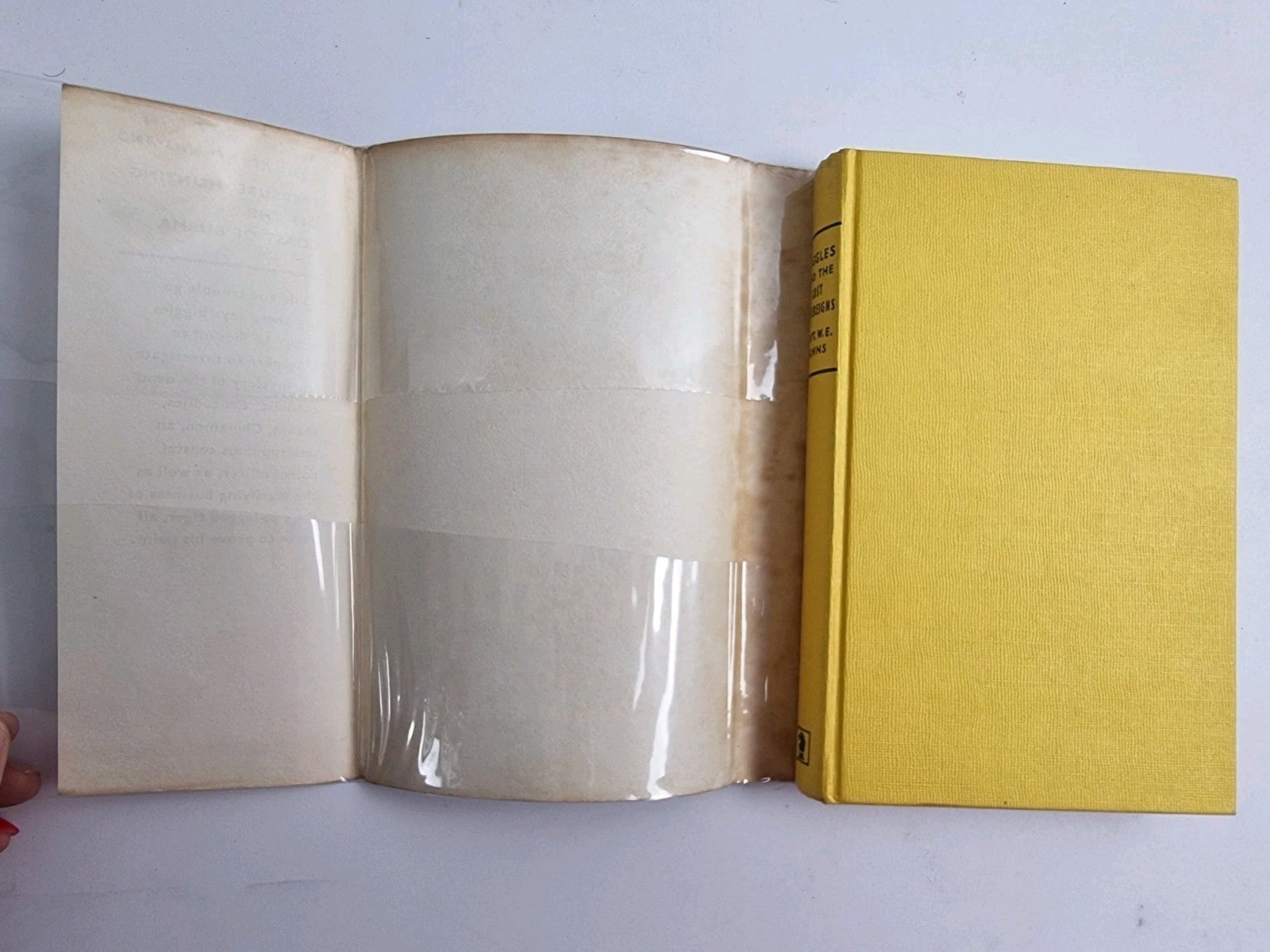Biggles and the Lost Sovereigns, Captain W.E. Johns — First Edition