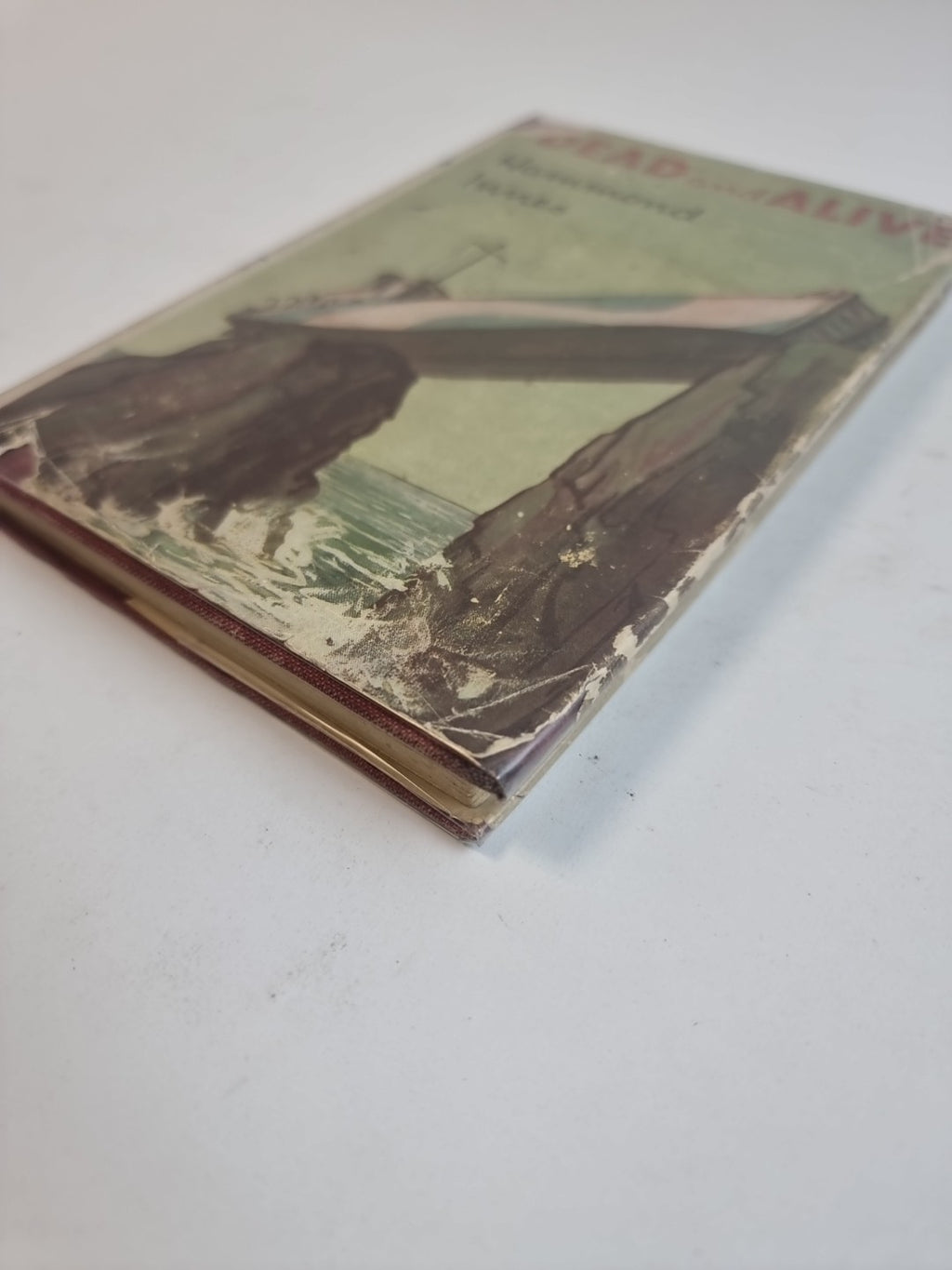 Dead and Alive, Hammond Innes — First Edition