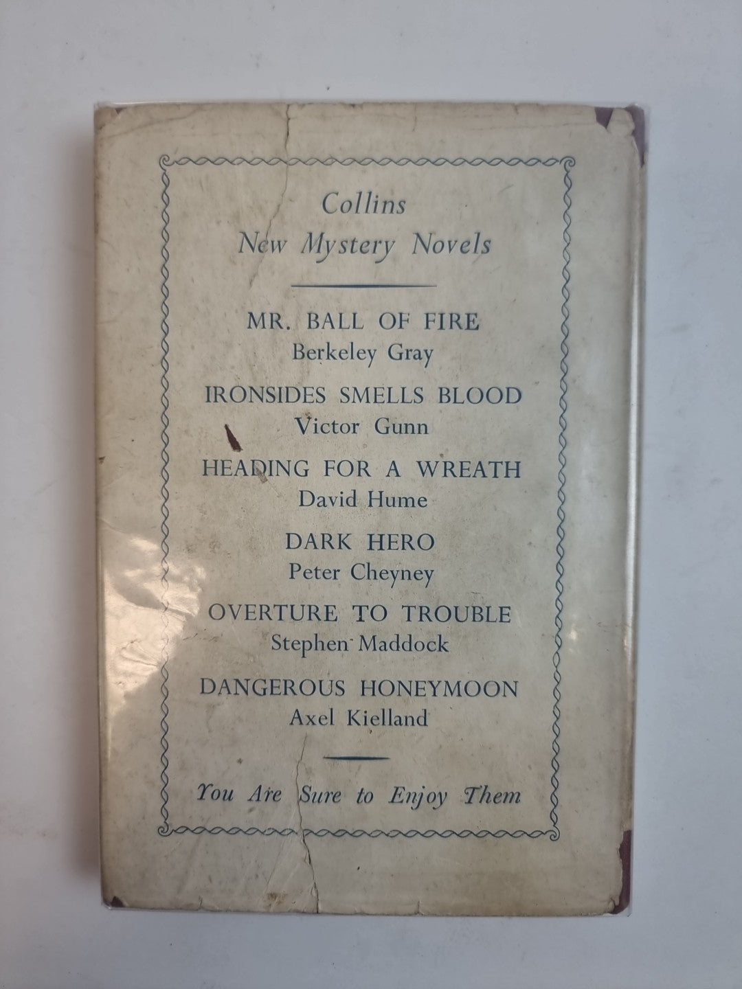 Dead and Alive, Hammond Innes — First Edition