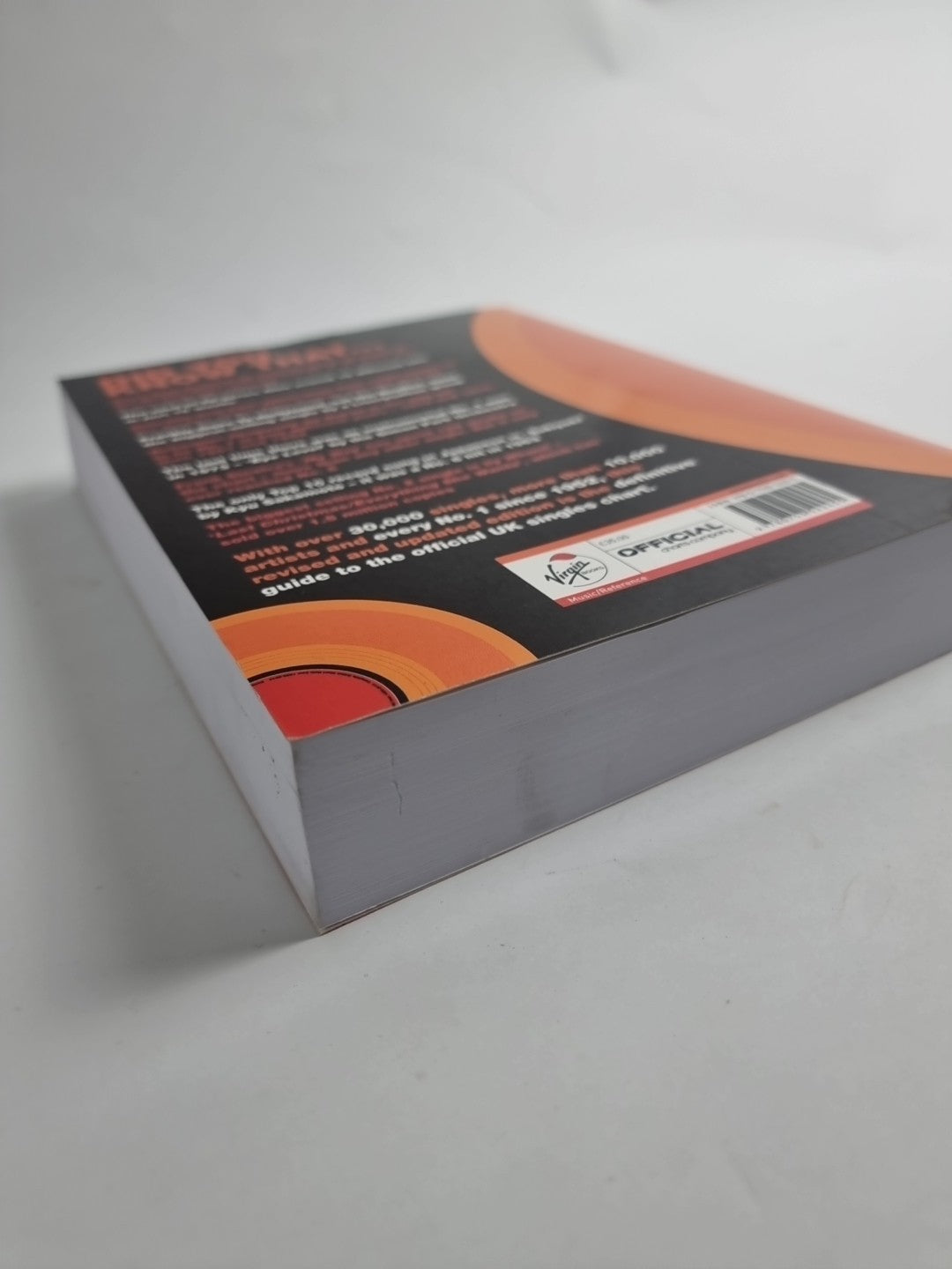 The Virgin Book of British Hit Singles: Volume 2 by OCC (Paperback, 2010)