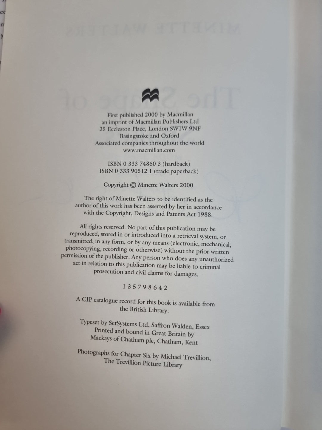 The Shape of Snakes by Minette Walters 1st Edition Signed Free Delivery