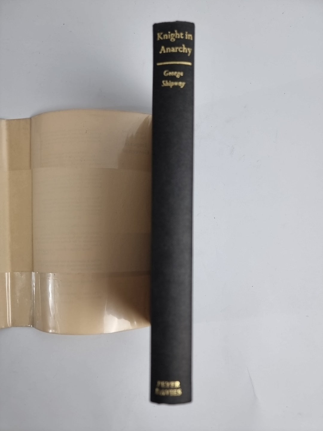 Knight In Anarchy SHIPWAY George 1969 1st Edition & Signed ,Unread as New