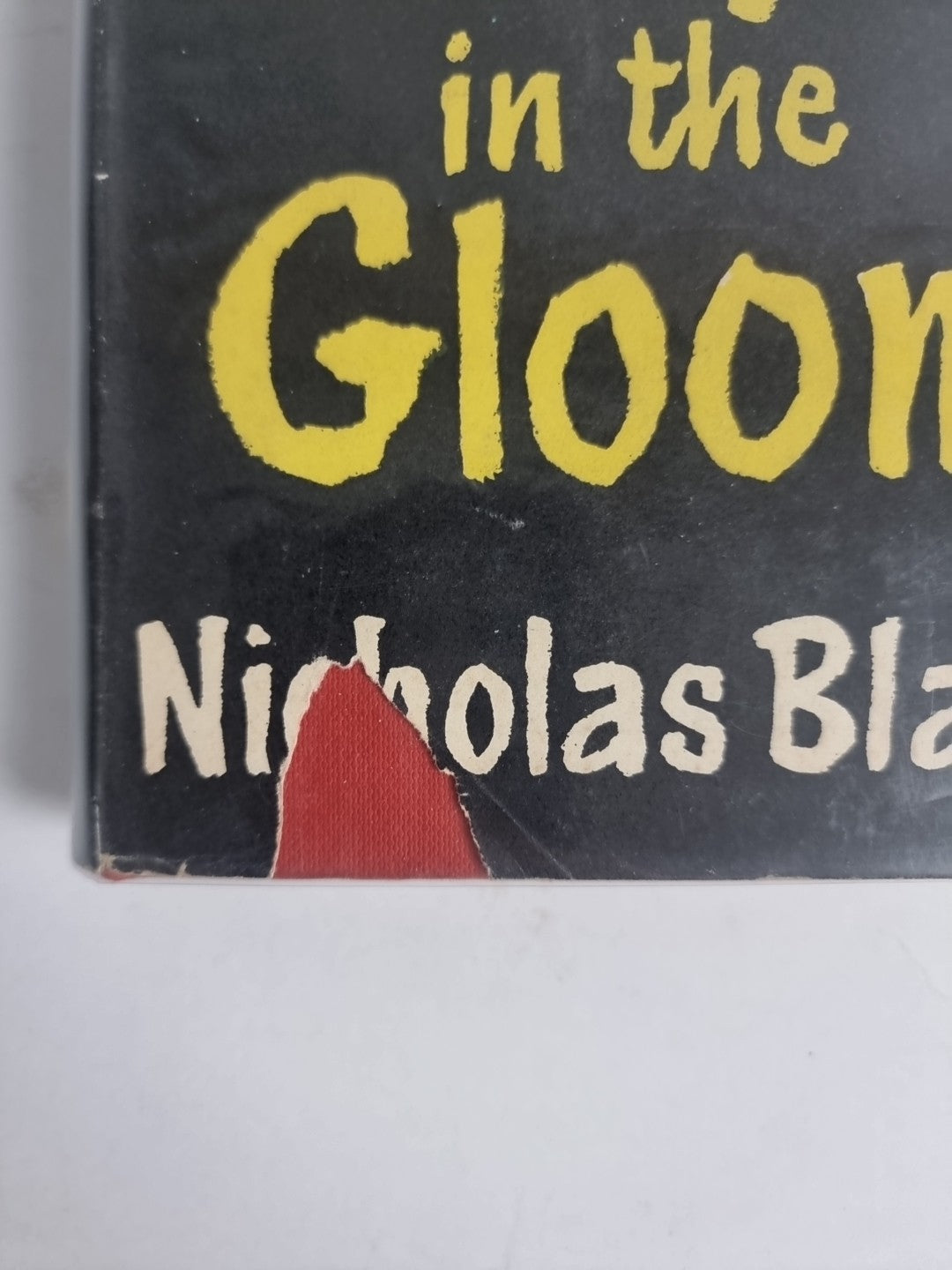 The WHisper In The Gloom, Nicholas Blake