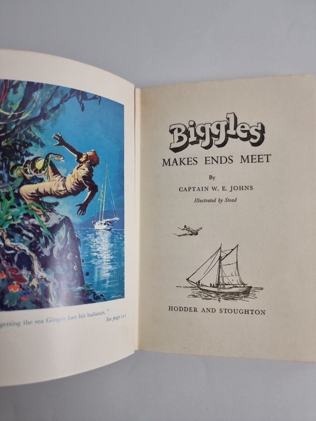 Biggles Makes Ends Meet, Captain W. E. Johns — First Edition