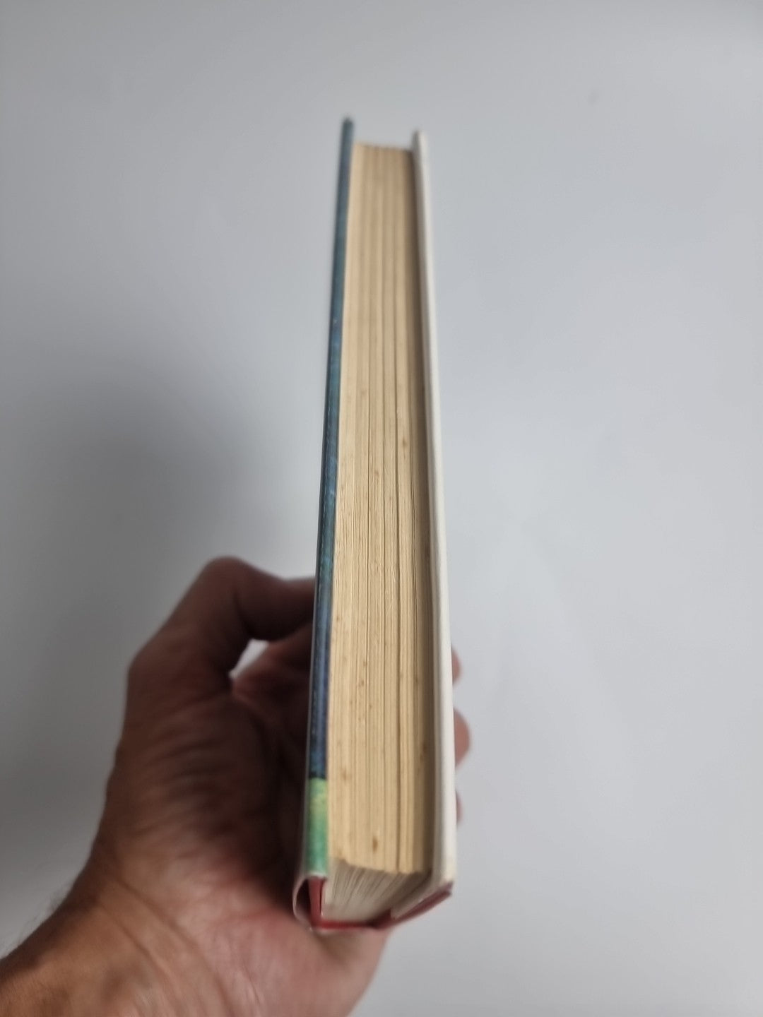 Biggles Makes Ends Meet, Captain W. E. Johns — First Edition
