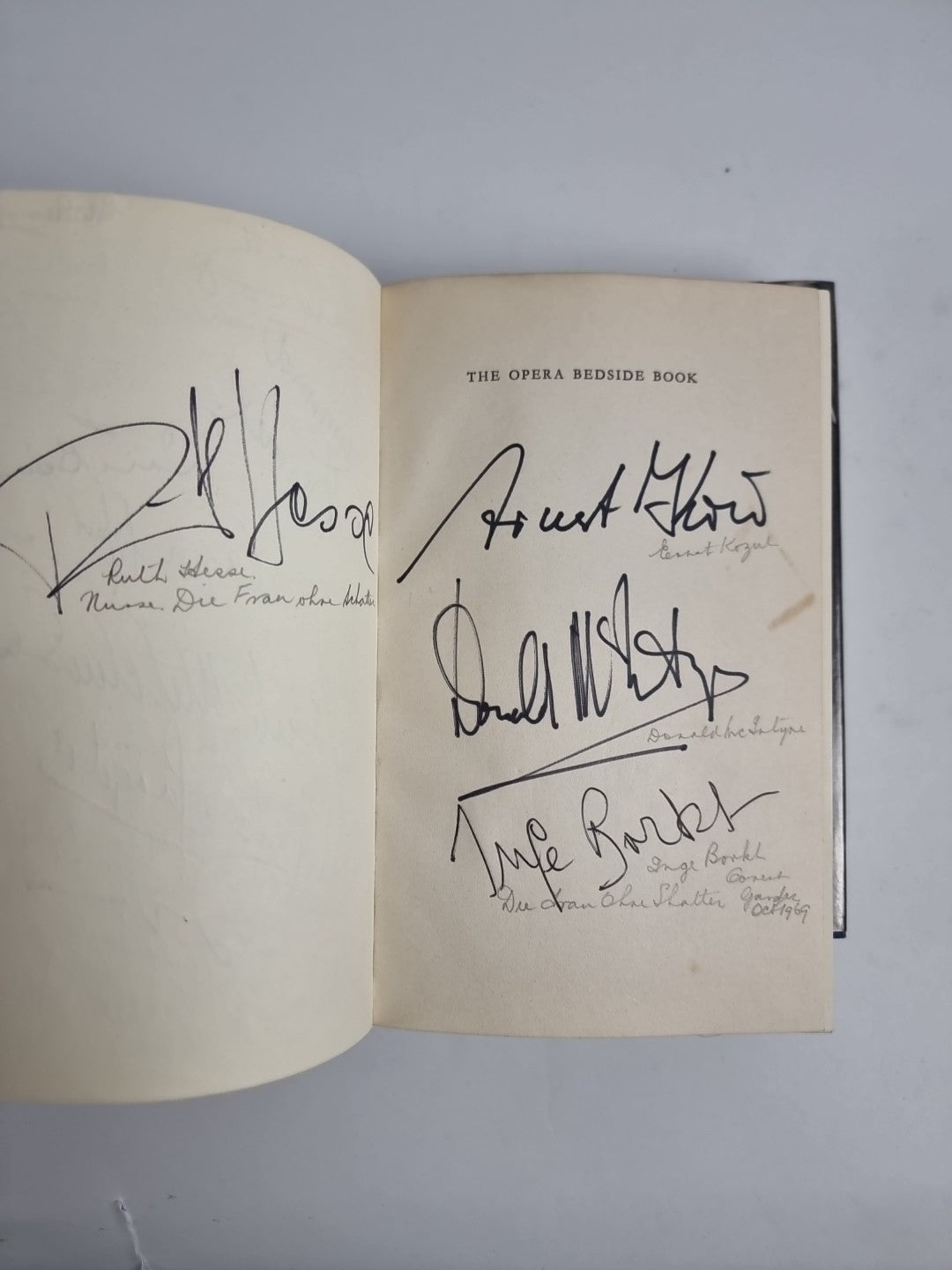 Oxford Concise & Bedside Opera 1st Ed Books With Over 30 Opera  Autographs