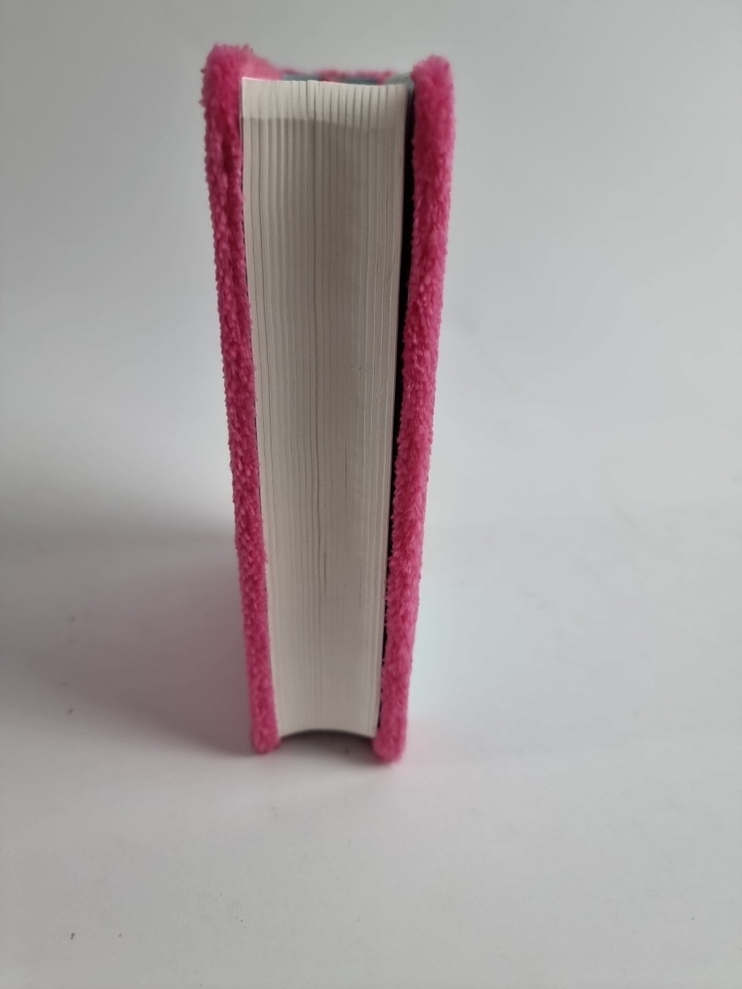 NIV Pocket Fluffy Pink Bible by New International Version (Hardcover, 2020)