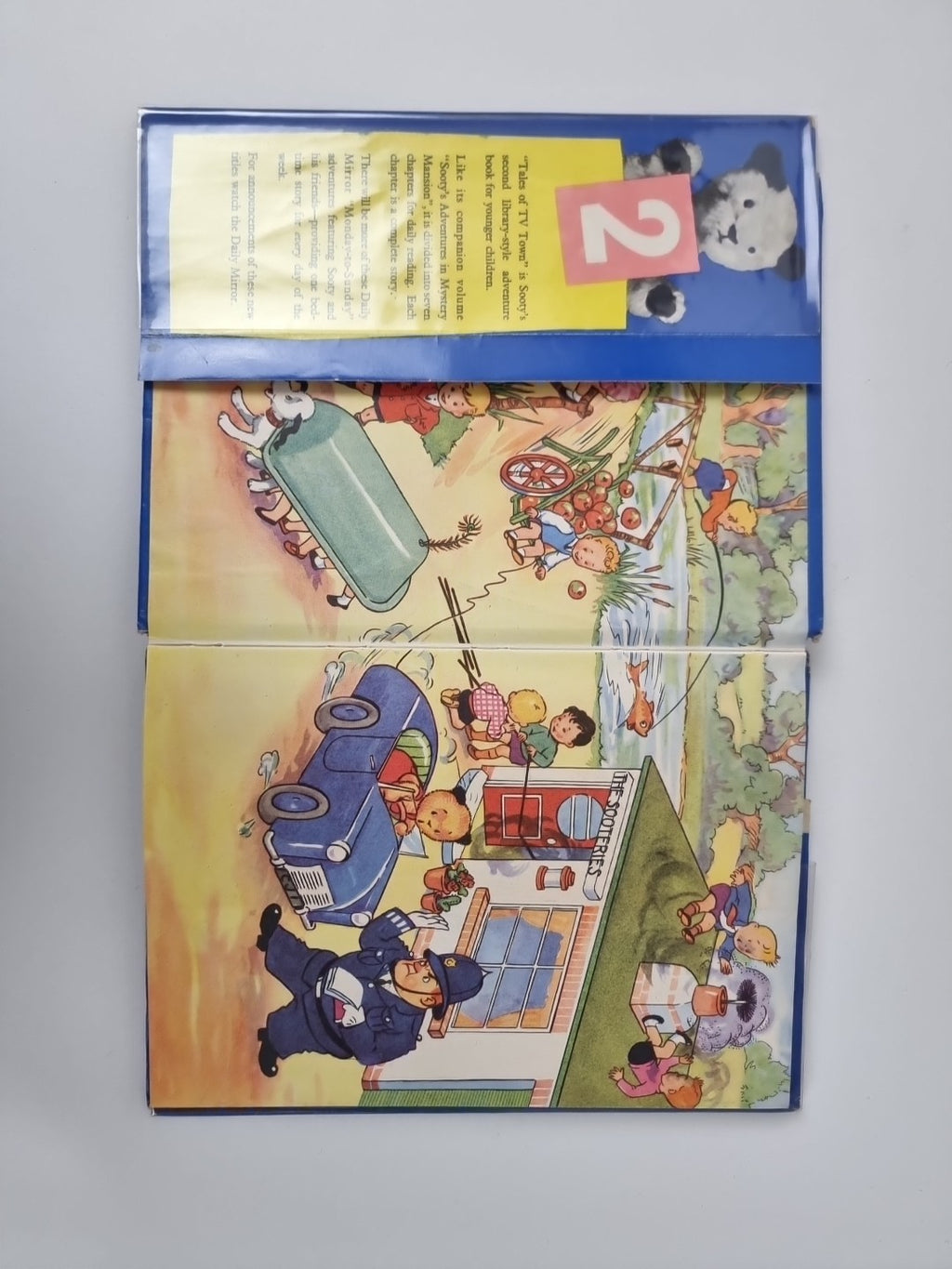 Sooty's Tales of TV Town, A Daily Mirror Monday to Sunday Book