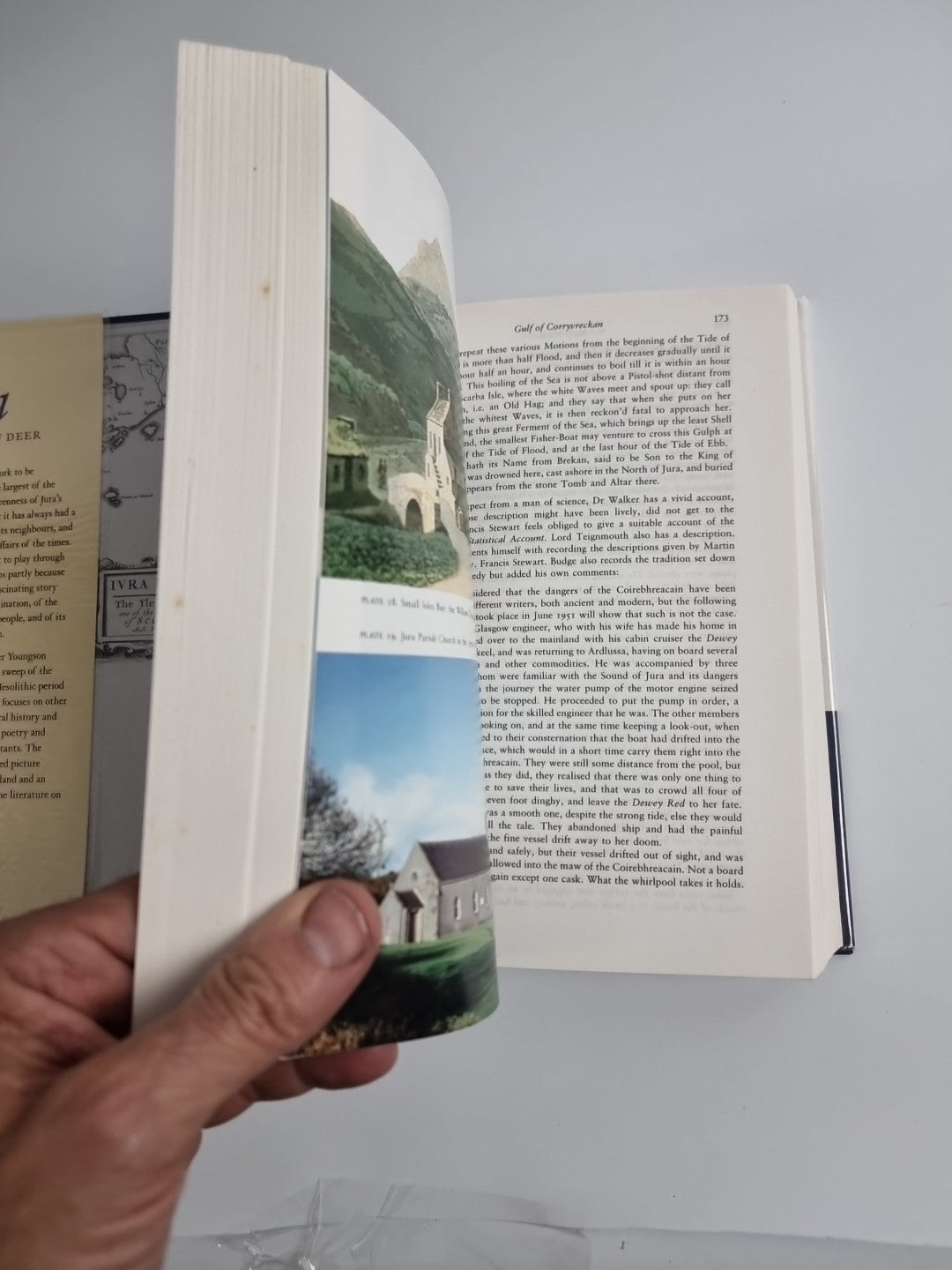 Jura: Island of Deer by Peter Youngson 2001 1st Edition Unread.