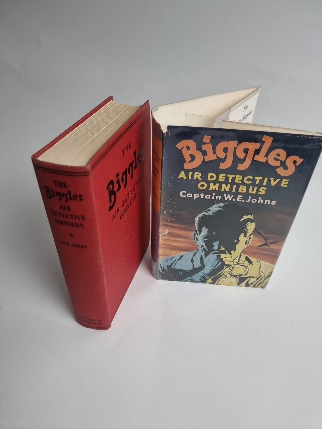 Biggles Air Detective Omnibus, Captain W.E. Johns — First Edition