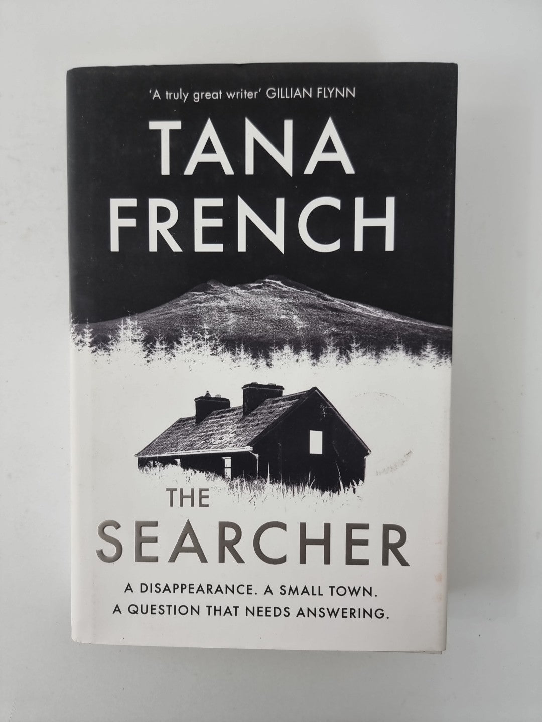 The Searcher by Tana French (Hardback-2020) 1st/1st Edition Signed