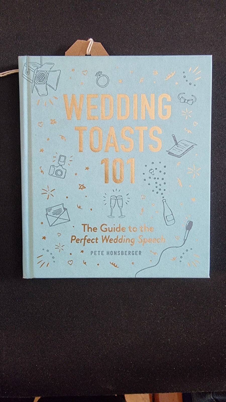 Wedding Toasts 101:The Guide to the Perfect Wedding Speech 