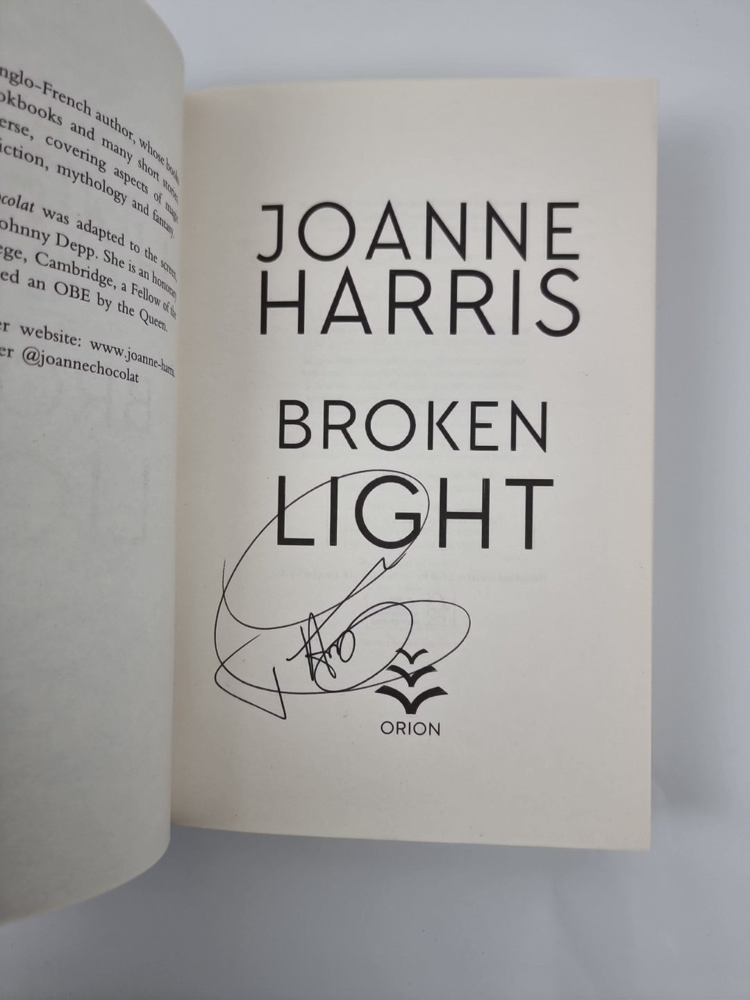 Broken Light: Harris, Joanne Signed 1st Edition