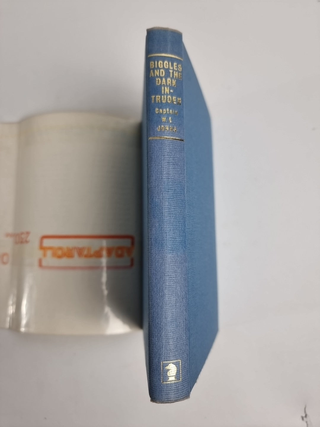 Captain W E Johns - Biggles and the Dark Intruder - HB 1st Edition 1970 Fine Con