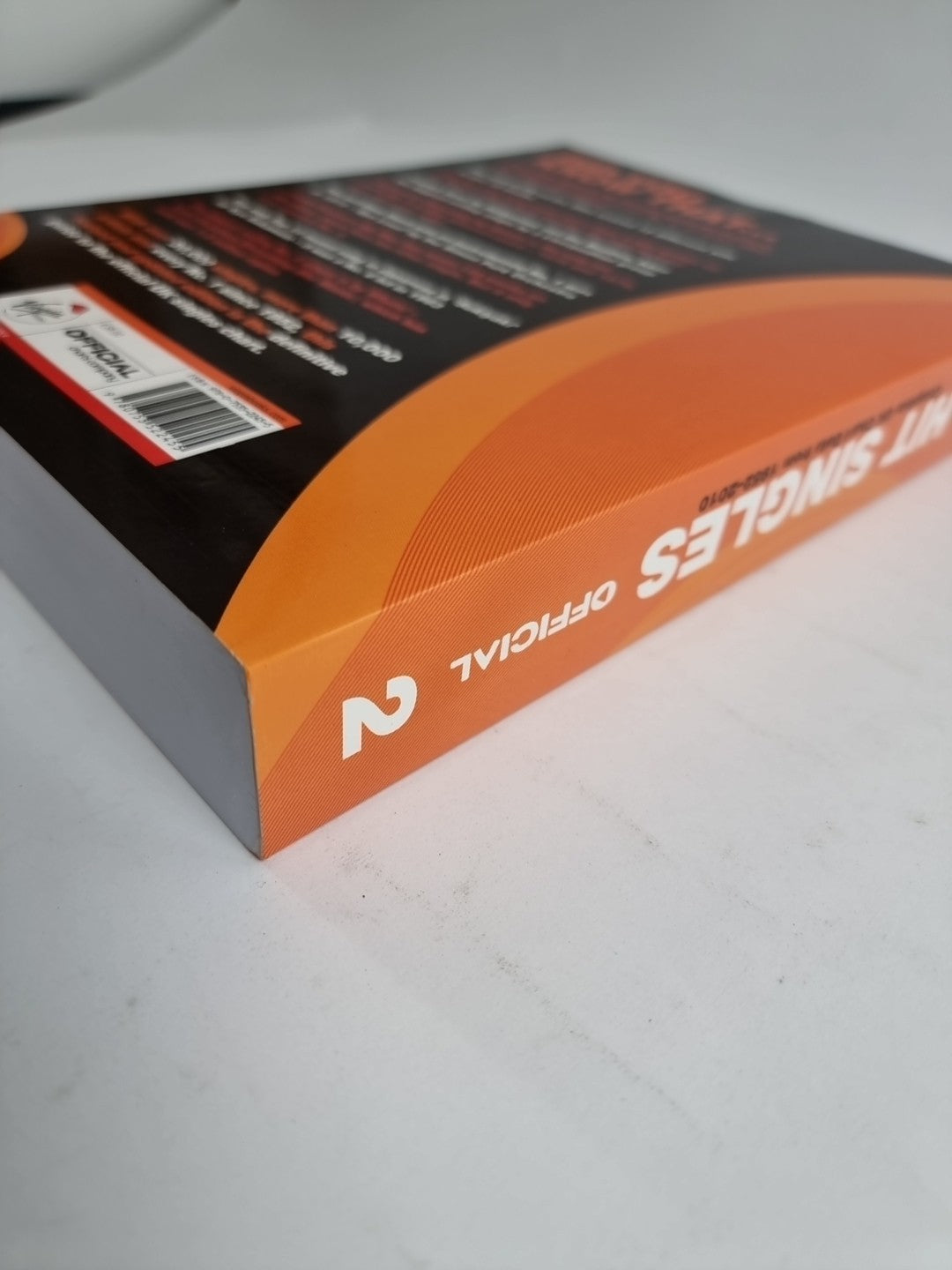 The Virgin Book of British Hit Singles: Volume 2 by OCC (Paperback, 2010)