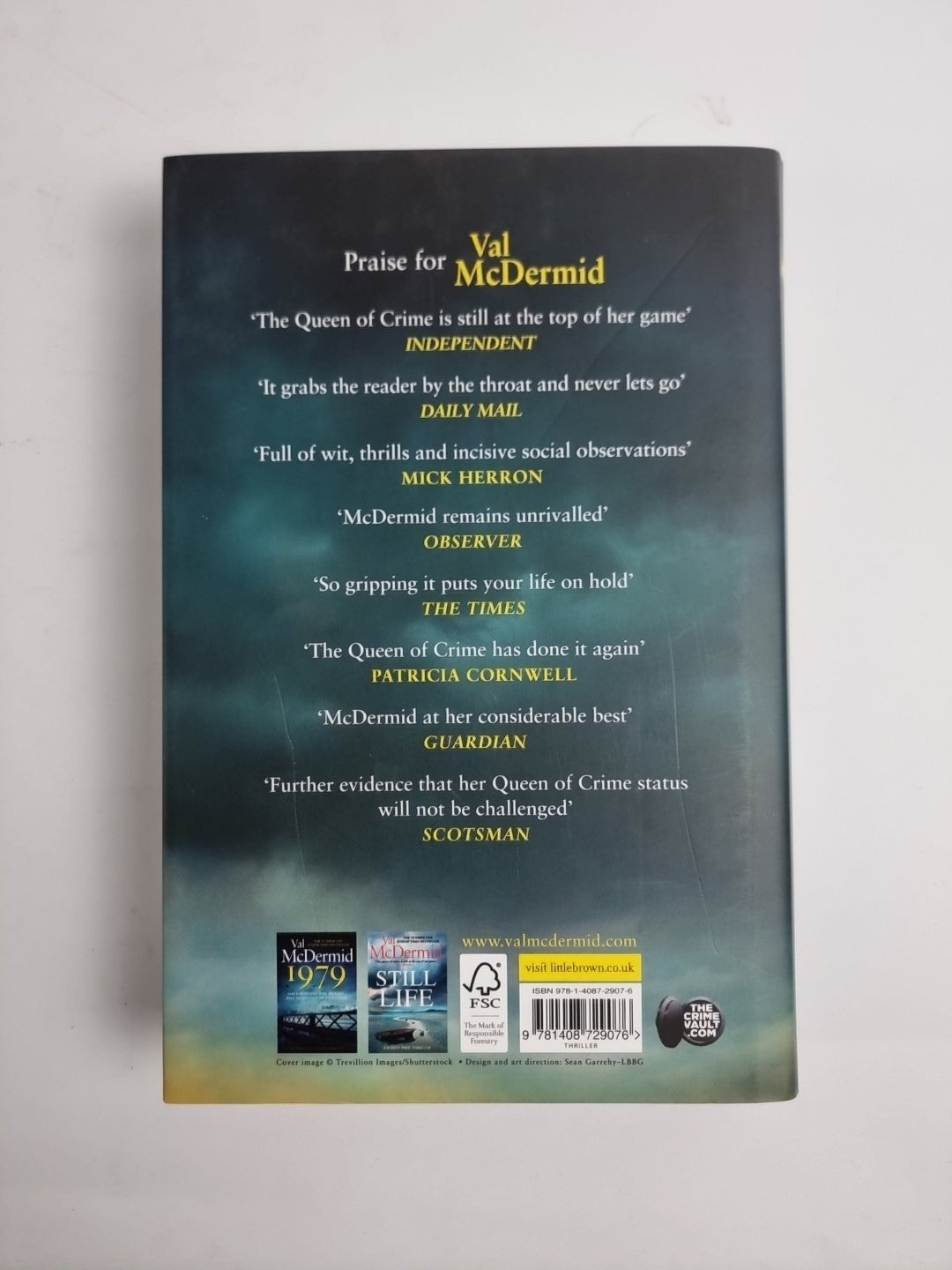 “PAST LYING” VAL McDermid    SIGNED FIRST EDITION 1st Print HB