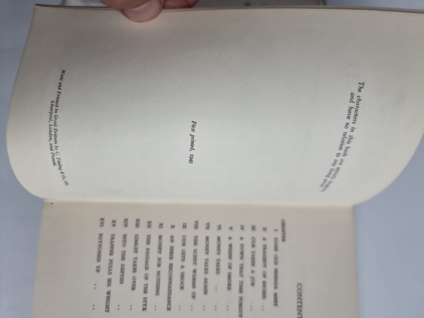 Gimlet Lends a Hand , Captain W.E. Johns — First Edition