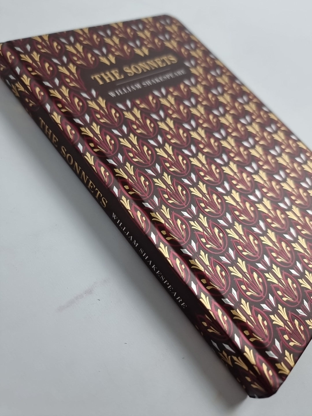 Chiltern Classics: Novel- The Sonnets  Book New Free Delivery