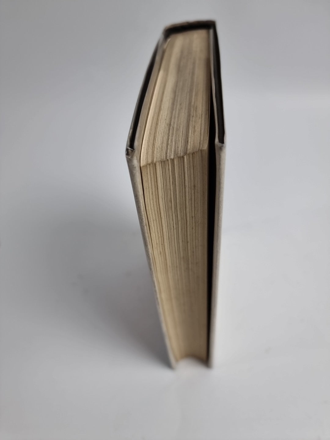 SINCLAIR, UPTON (1878-1968) Dragon harvest 1945 1st Edition 1st Print Hardcover