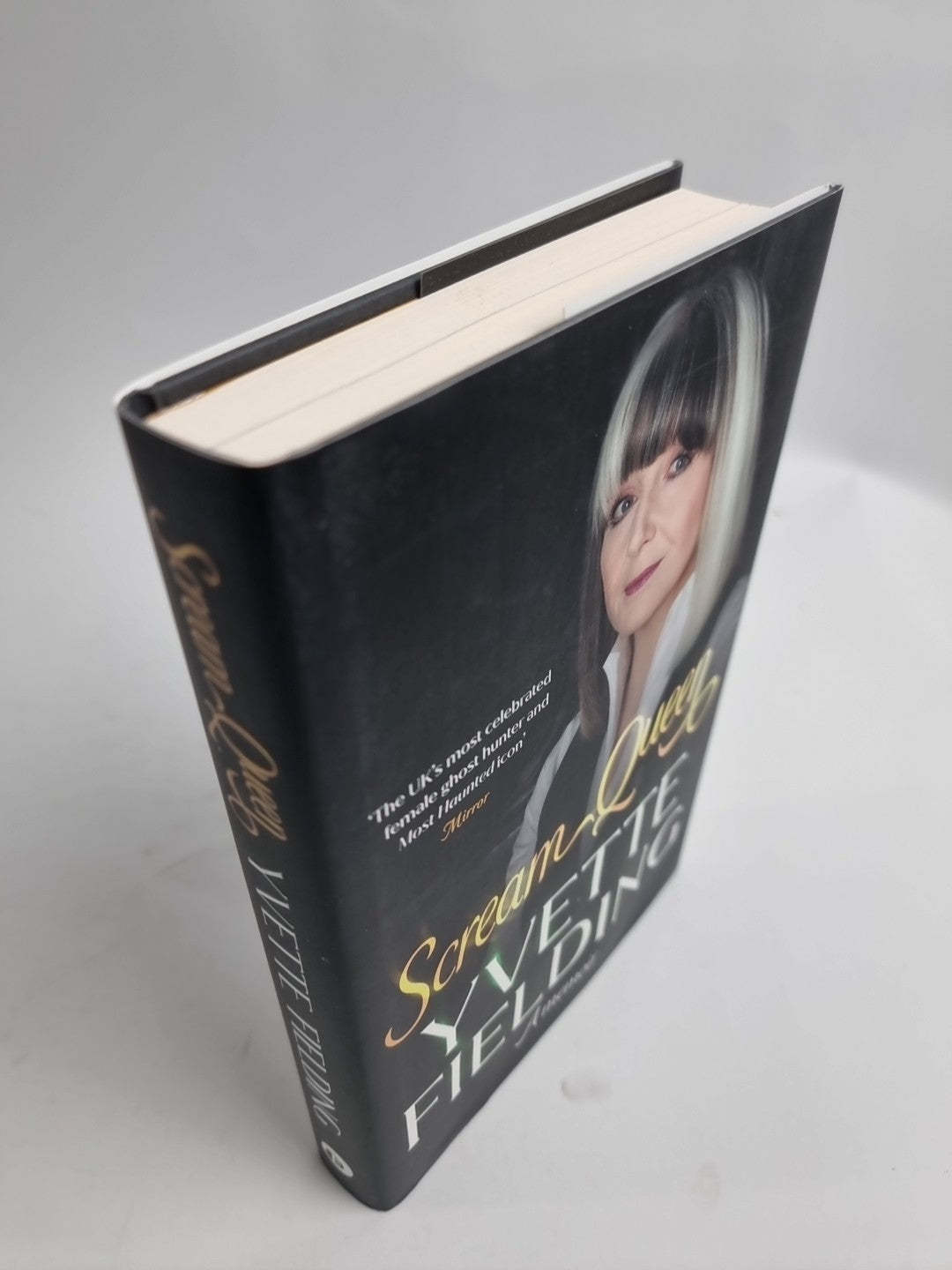 Scream Queen A memoir by Yvette Fielding 9781529929140 | Brand New