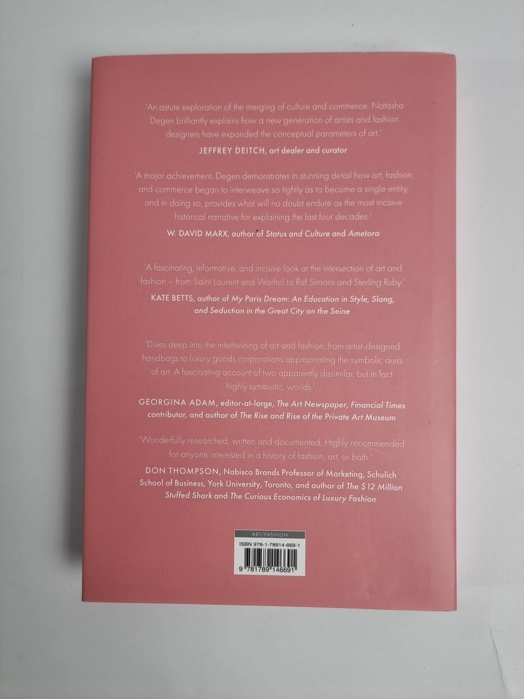 Merchants of Style: Art and Fashion After Warhol by Natasha Degen (English) Hard