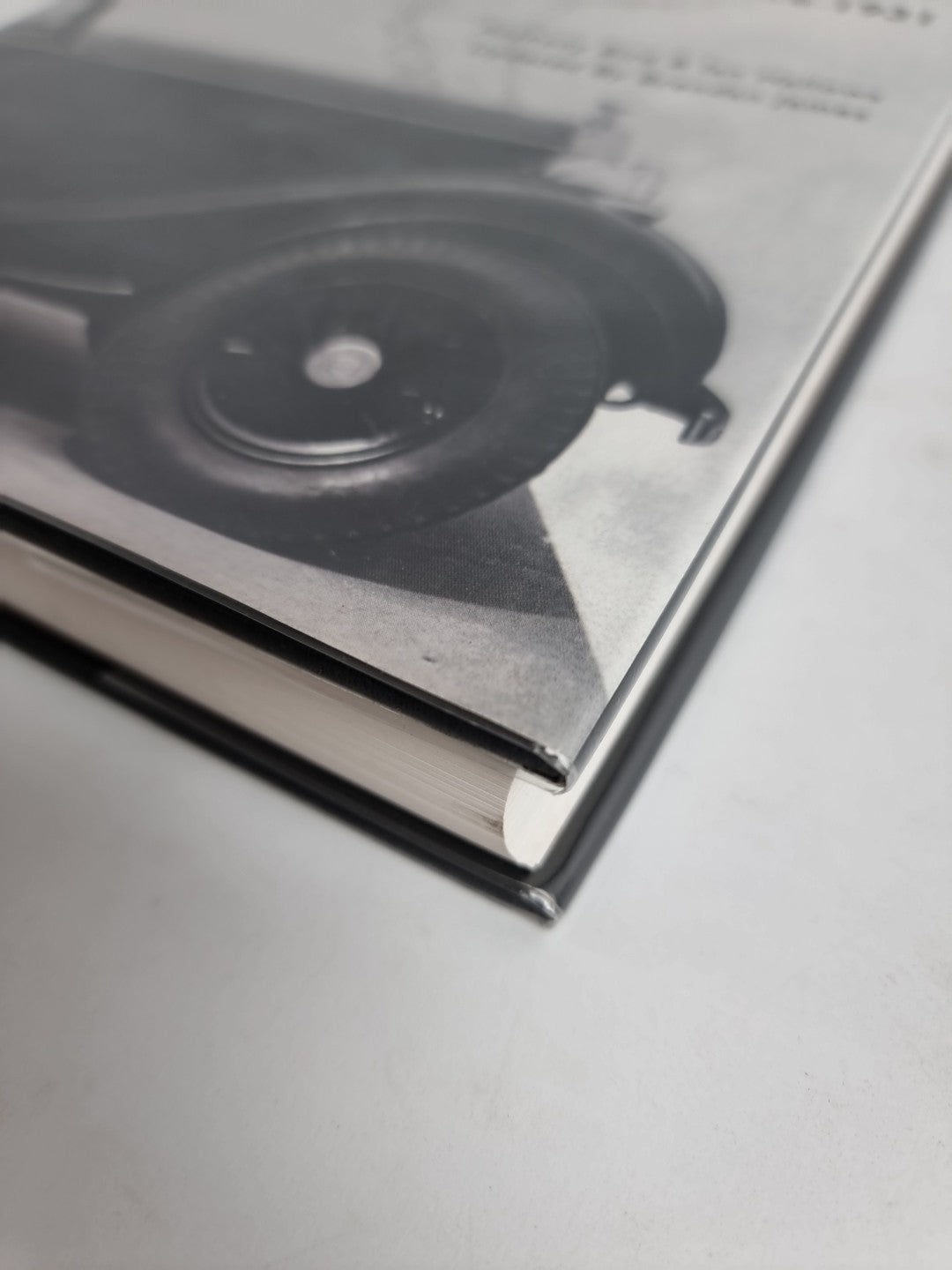 ROLLS ROYCE MOTOR CAR by  James, Brendan-  6th Revised Edition