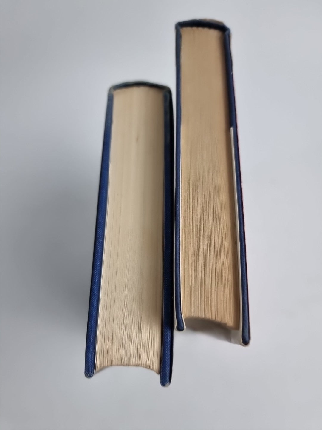 Oxford Concise & Bedside Opera 1st Ed Books With Over 30 Opera  Autographs