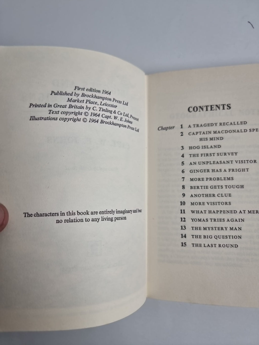 Biggles and the Lost Sovereigns, Captain W.E. Johns — First Edition