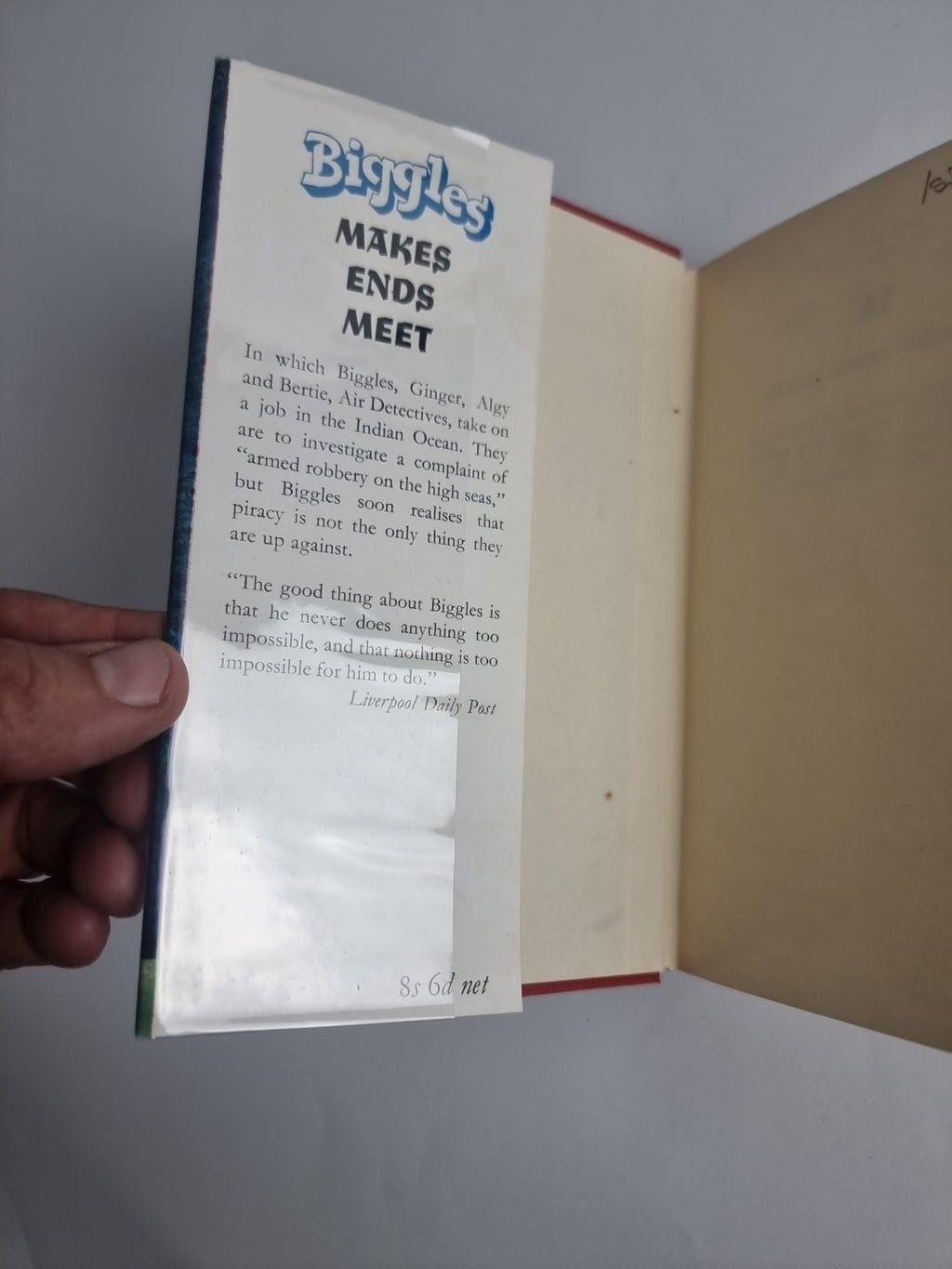 Biggles Makes Ends Meet, Captain W. E. Johns — First Edition