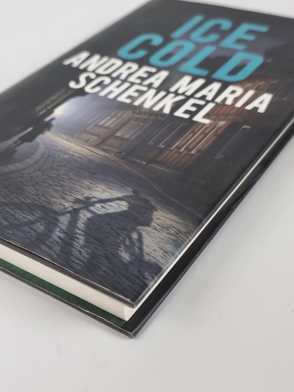 Ice Cold, Andrea Maria Schenkel - First Edition, As New
