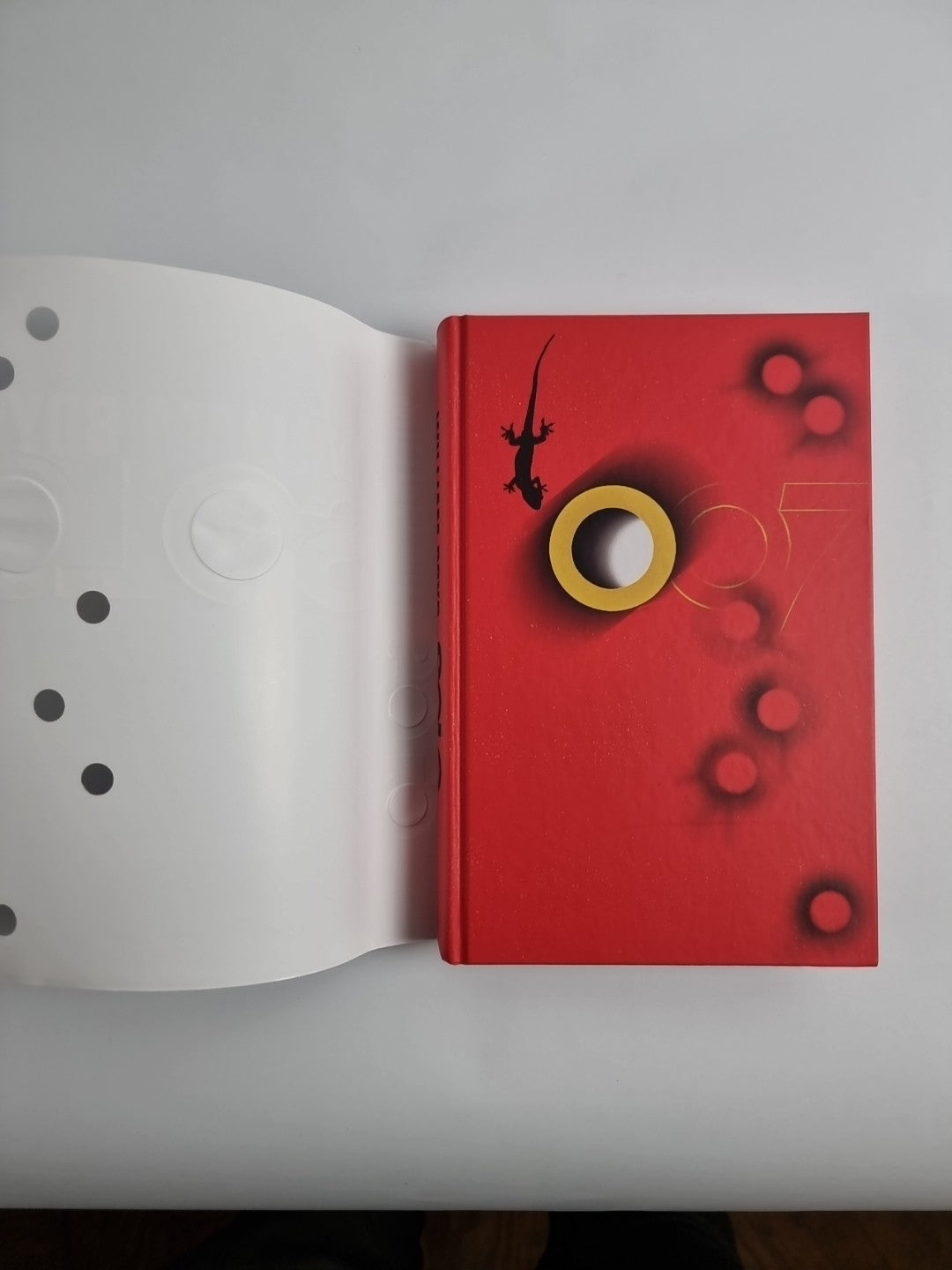 Solo: A James Bond Novel by William Boyd (2013) 1st Edition & 1st Printing 