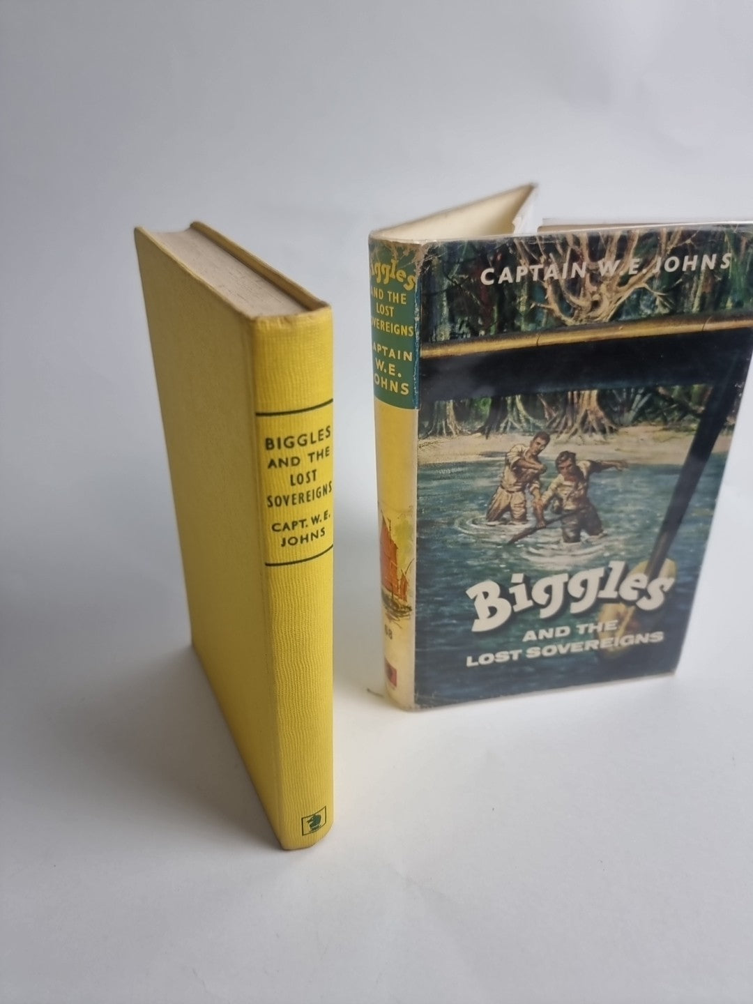 Biggles and the Lost Sovereigns, Captain W.E. Johns — First Edition