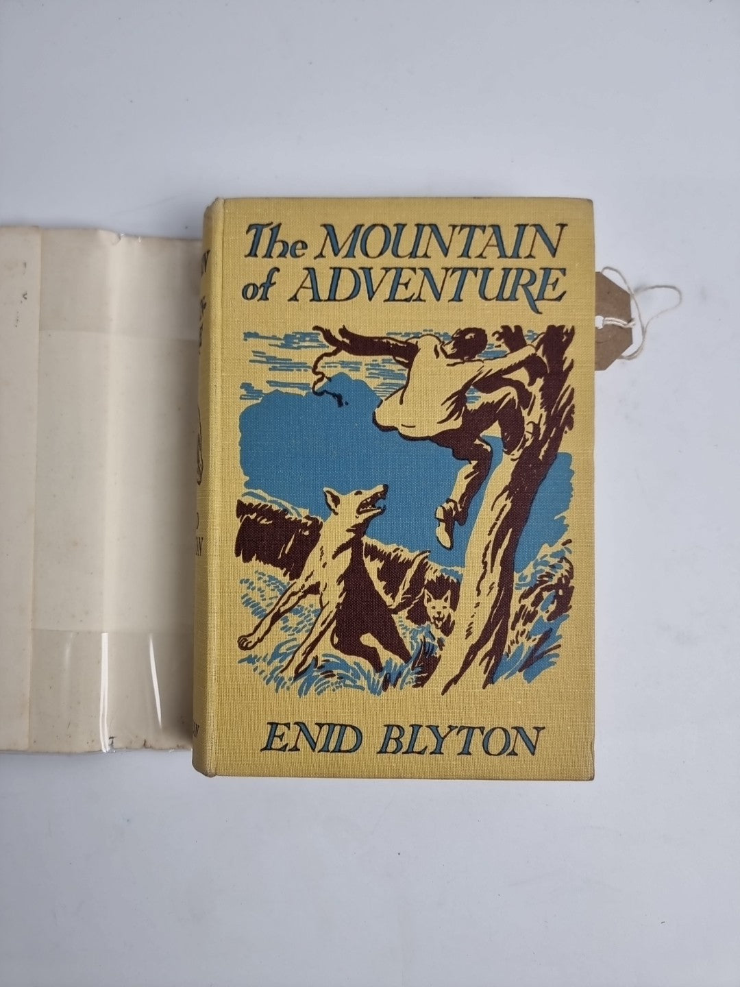 THE MOUNTAIN OF ADVENTURE - Blyton, Enid 1st Edition Illus. by Tresilian, Stuart