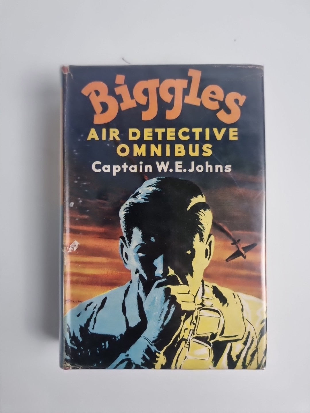 Biggles Air Detective Omnibus, Captain W.E. Johns — First Edition