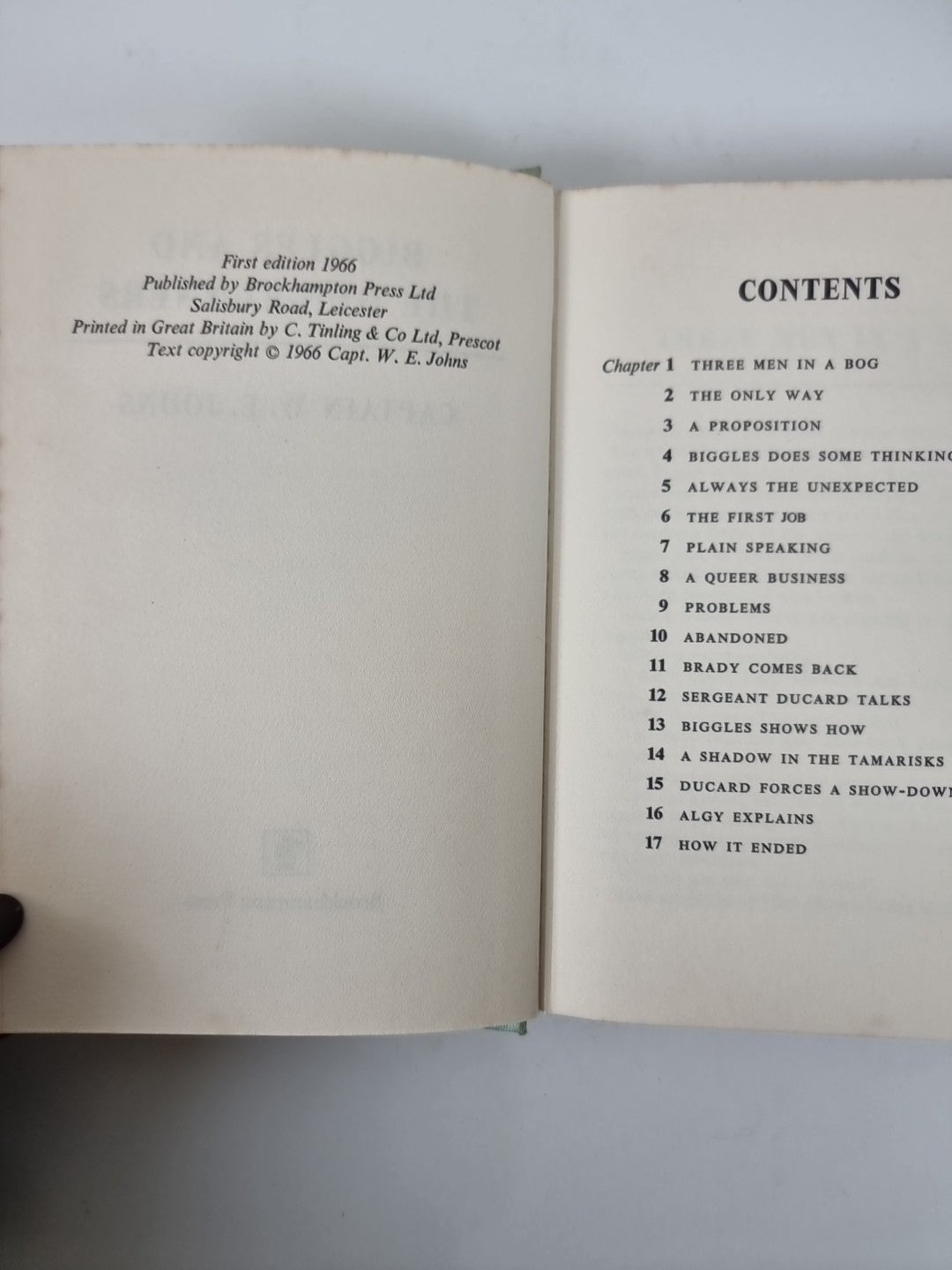Biggles and the Gun Runners, Captain W. E. Johns - First Edition