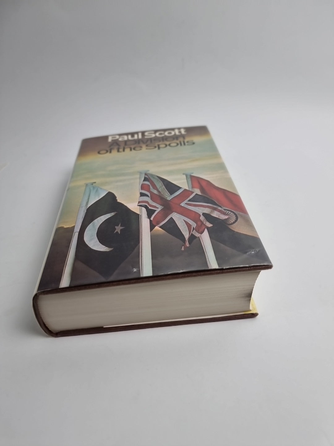 Paul Scott A Division of the Spoils 1st/1st ( Raj Quartet) 1975