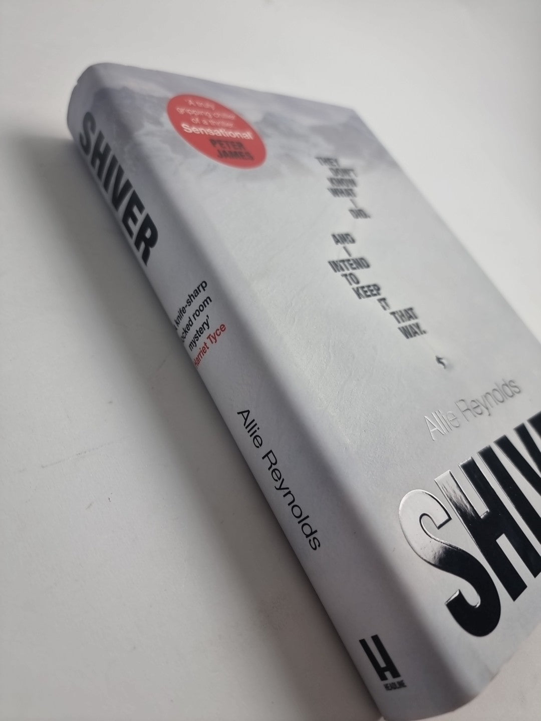 Shiver - Allie Reynolds 1st Edition
