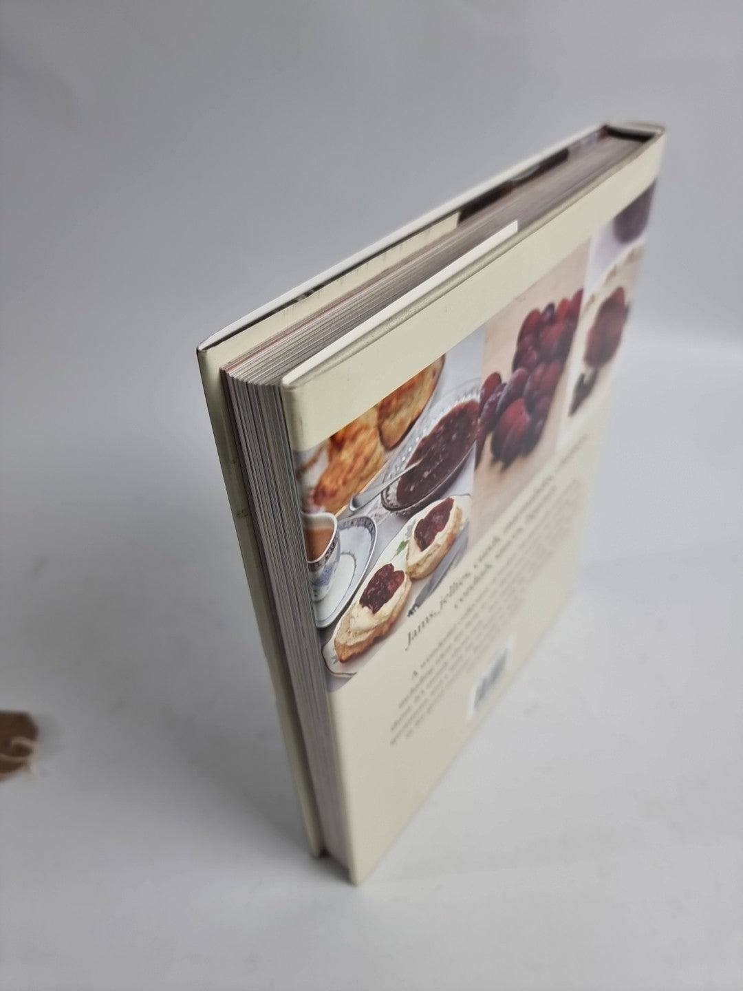 Notes from the Jam Cupboard - Tregellas, Mary - hardcover - 1780090064-