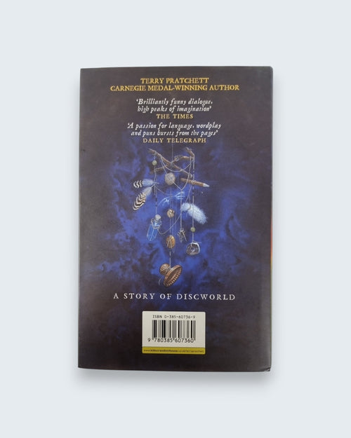 A Hat Full of Sky Terry Pratchett first edition vintage book back cover view