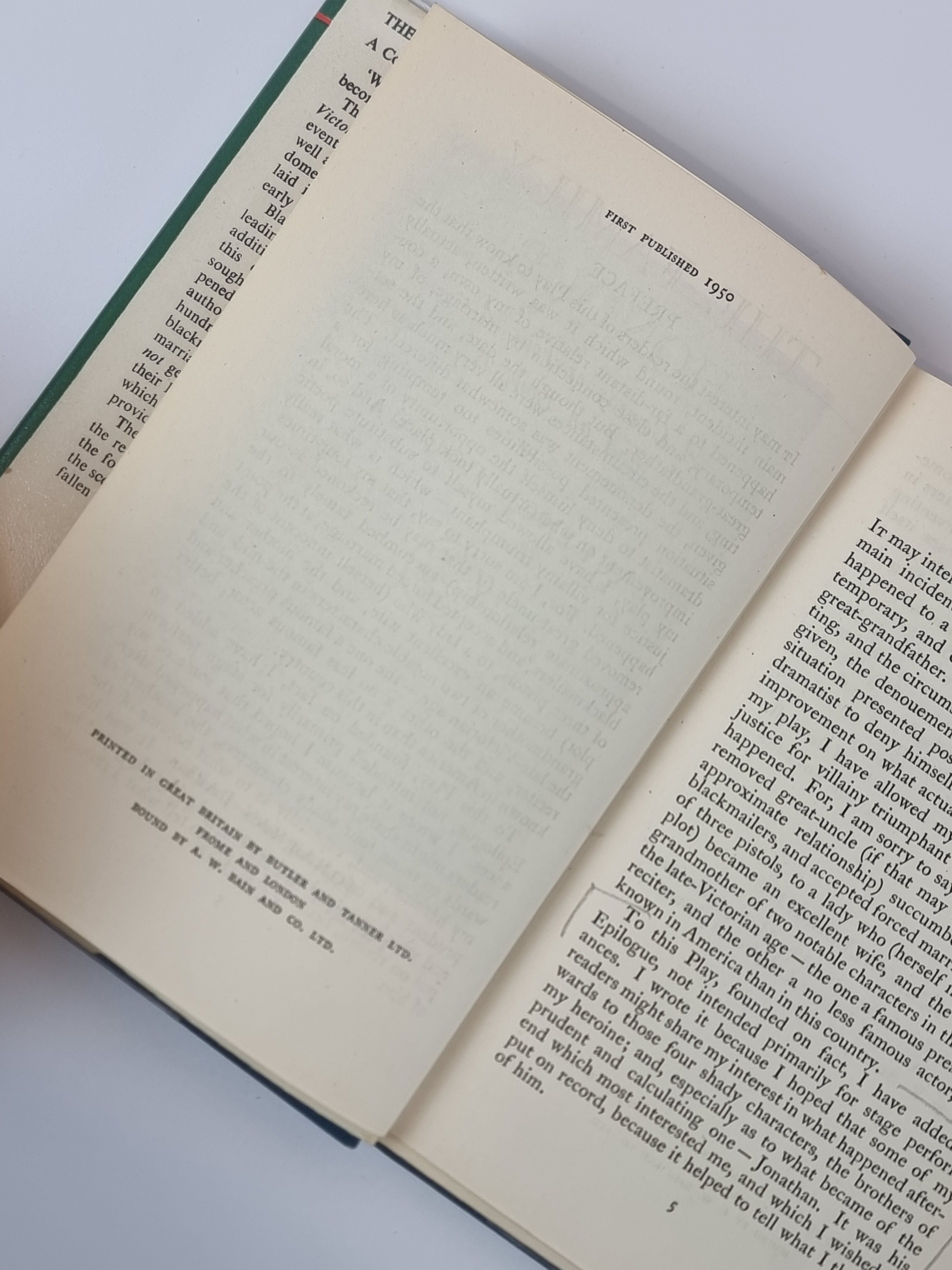 The Family Honour, Laurence Housman — 1st Edition