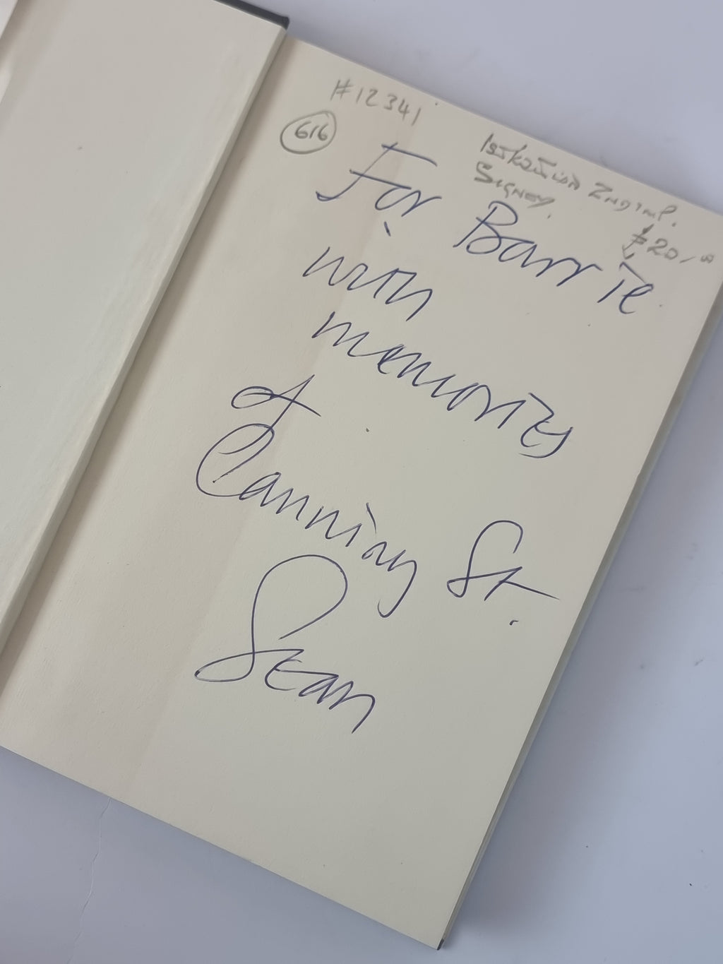 A Picture To Hang On the Wall, Sean Hignett — 1st Edition, 2nd Impression, Signed