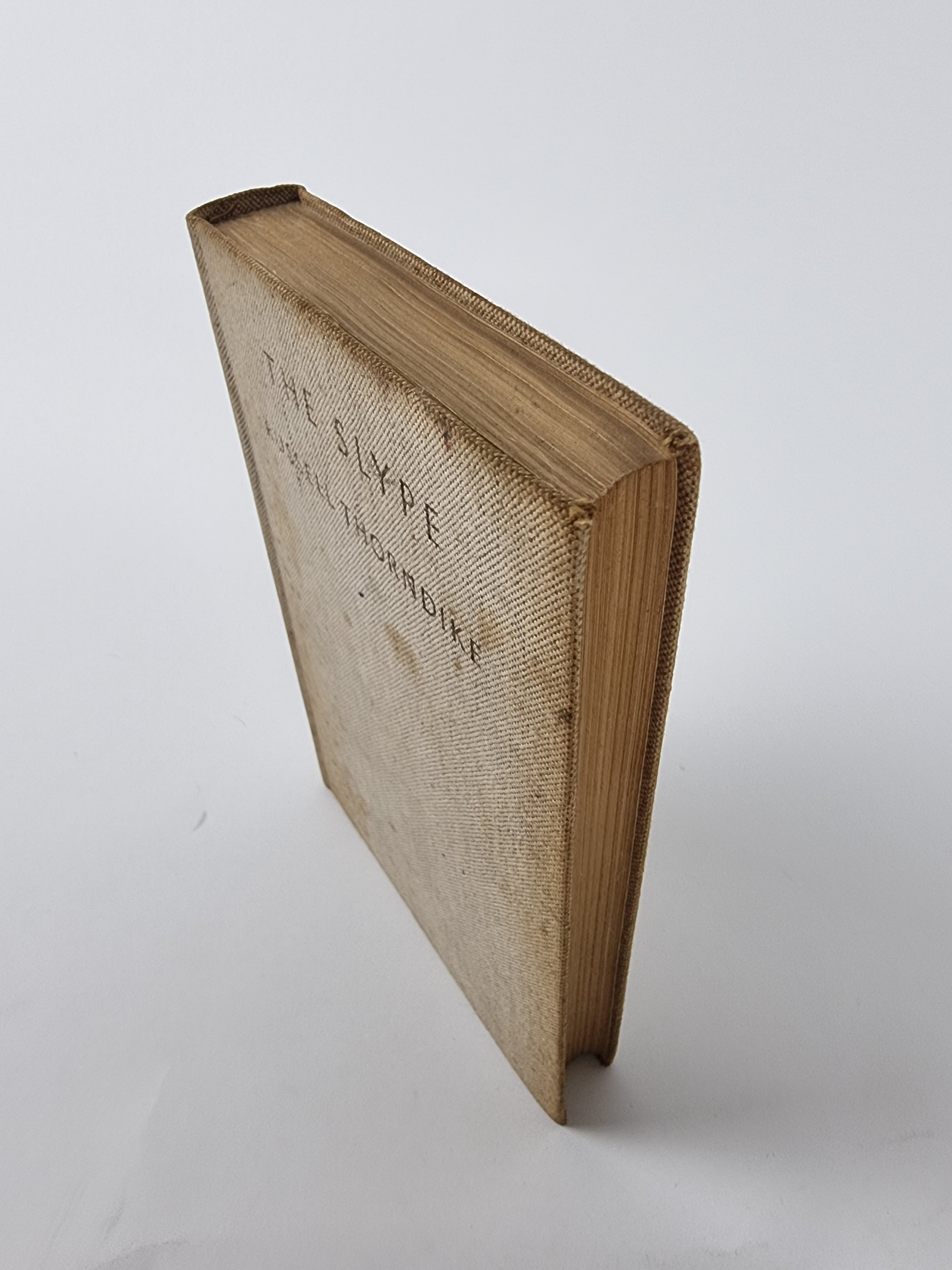 The Slype, Russell Thorndike — 2nd Edition