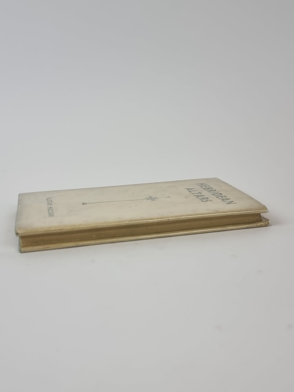 Hebridean Altars, Alistair Maclean — 1st Edition