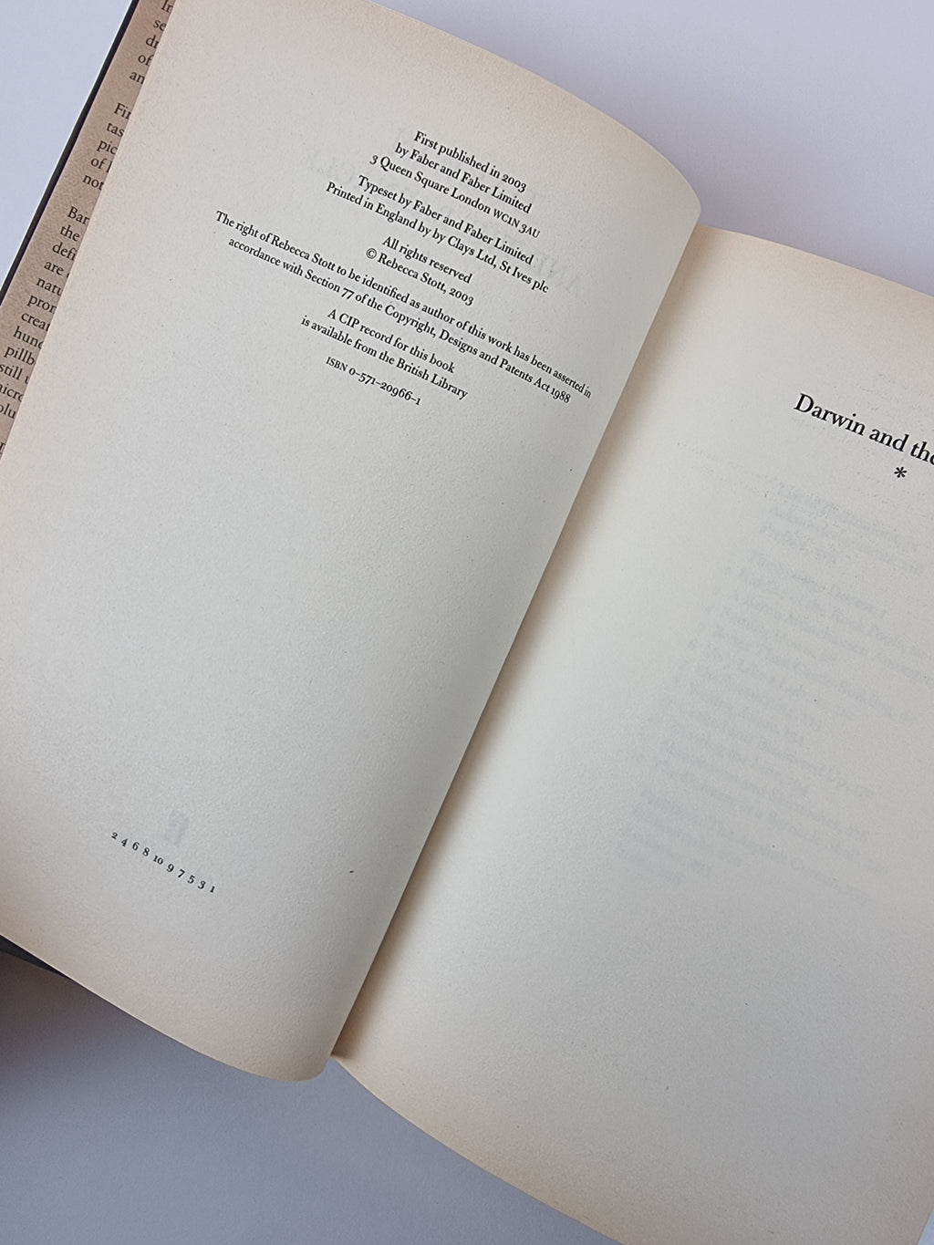 Darwin and the Barnacle, Rebecca Stott — 1st Edition