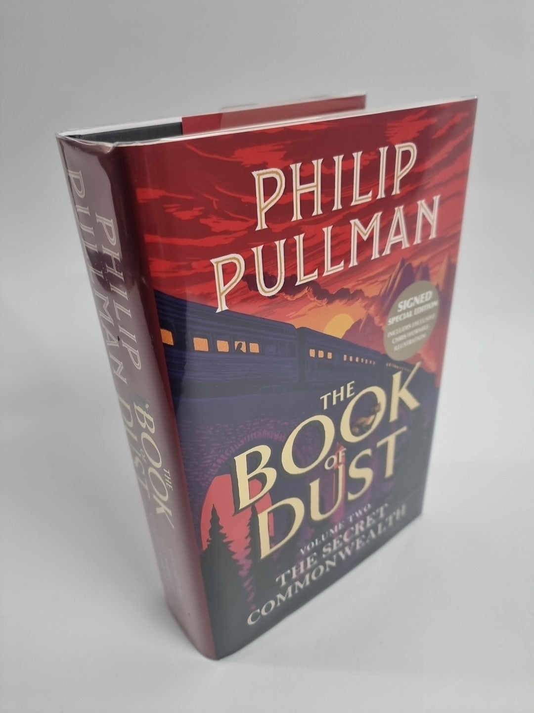 The Secret Commonwealth: The Book of Dust Philip Pullman  special Signed edition