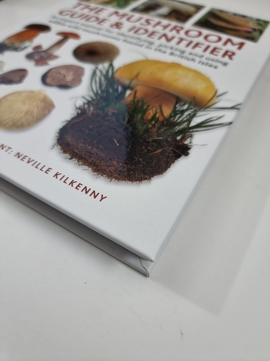 The Mushroom Guide & Identifer - 