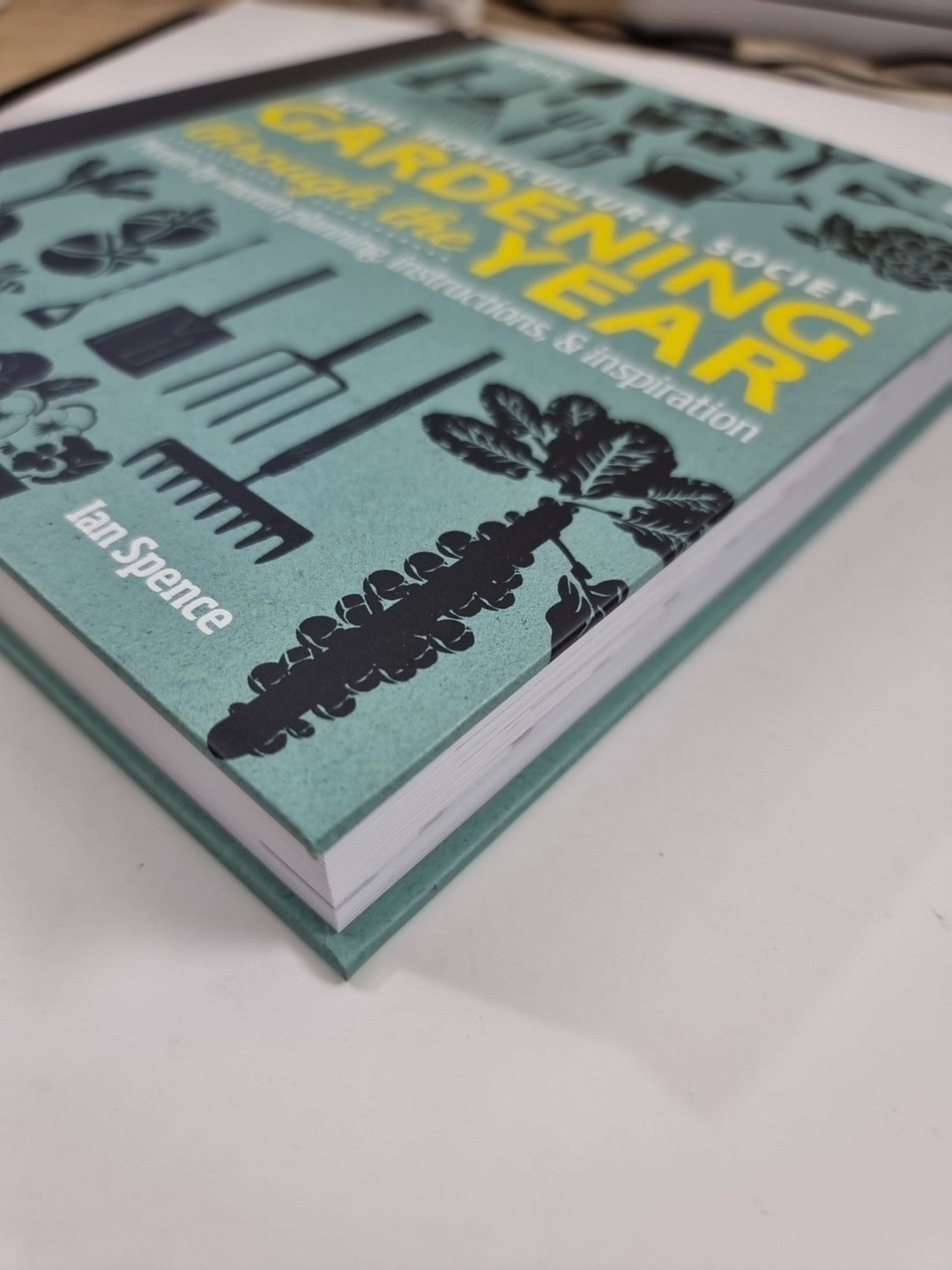 RHS Gardening Through the Year - Ian Spence